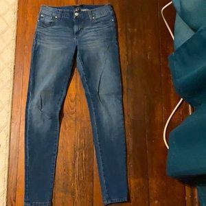 Celebrity pink skinny jeans